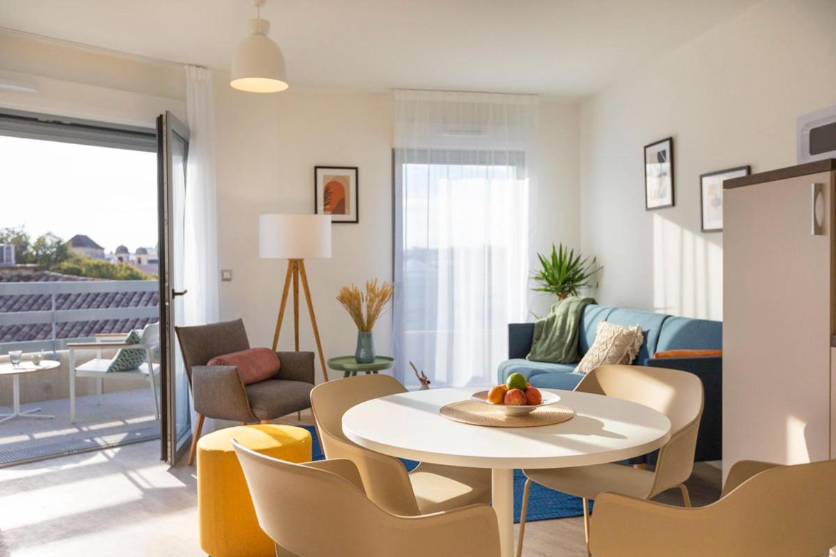 Oh Activ Nimes Aparthotel Bagian luar foto